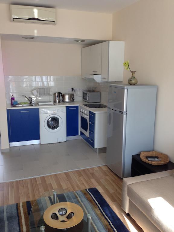 Zavos Colours Boutique Apartments Limassol Rum bild