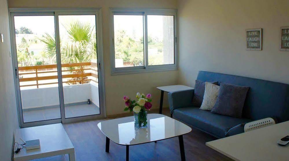 Zavos Colours Boutique Apartments Limassol Exteriör bild